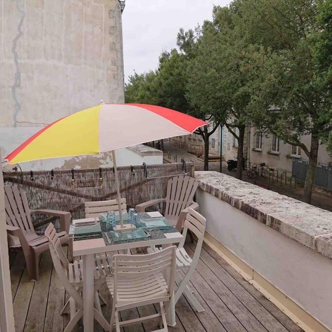 Apartment Bel T2 Lumineux Avec Terrasse Hyper Centre.